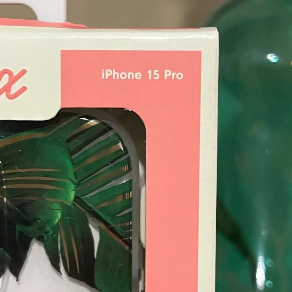 Sonix iPhone 15 Pro, Bahama pattern, new!